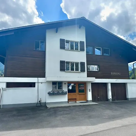 2 Bed Alpine Retreat Sleeps 6, 2 Min Walk To Eggli, Views And Parking Appartement